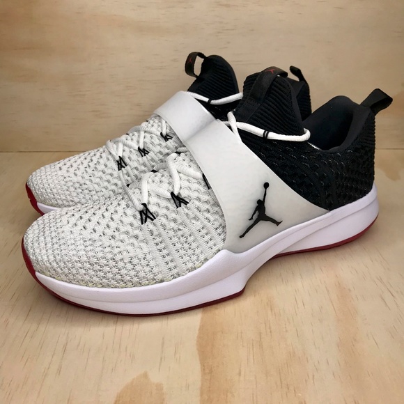 NEW Jordan Trainer 2 Flyknit Black White and Red - Picture 3 of 8